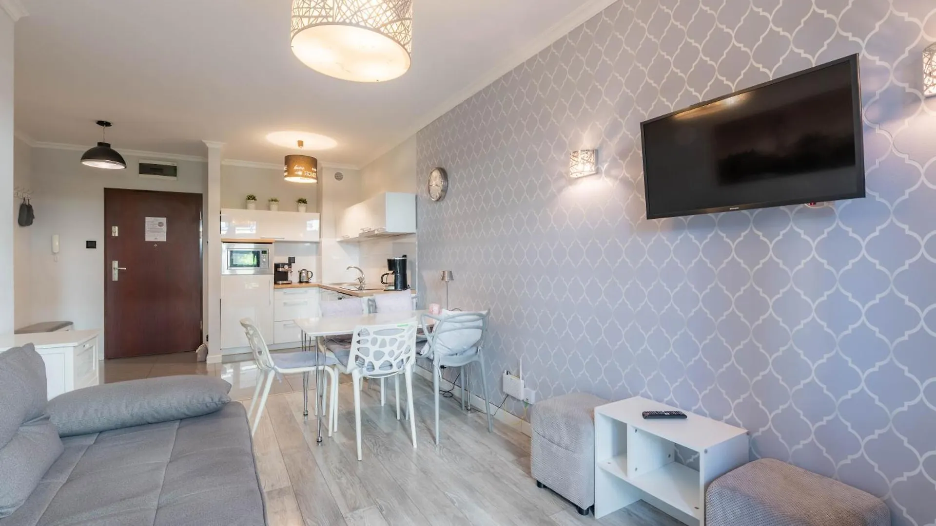 Horyzont Apartamenty - Osiedle Bursztynowe Kolobrzeg 0*,  Poland